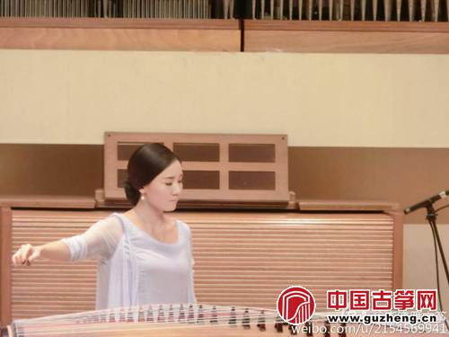 李晓雁古筝精彩演绎《铜鼓舞《雁,筝音为媒,重温旧时光