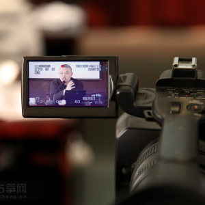 镜头中的林加平老师