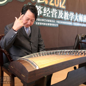 赵曼琴老师为大家讲快速指序时的风采