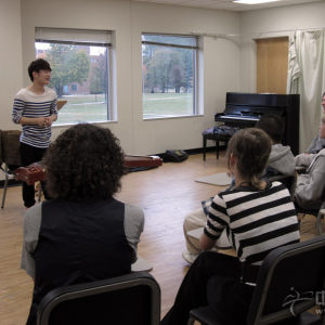 刘乐在国外讲课