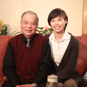 中国古筝网主持人高雅2011年3月采访岭南筝艺大师——陈安华