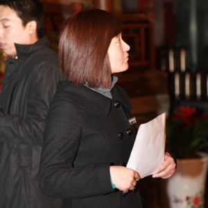 本次筝友会的两位主持人