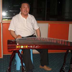 何宝泉讲座时的风采