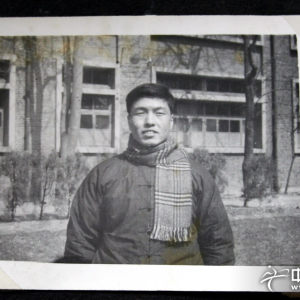 年轻时候的何宝泉