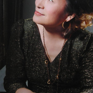 曲云将大批鼓乐译订为筝谱，同时创作了《香山射鼓》等具有唐宋古韵的乐曲