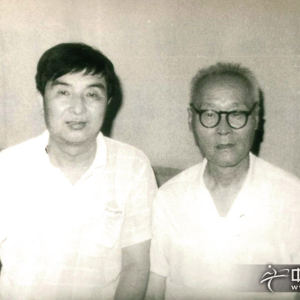 “为弘布筝学，鞠躬尽瘁，死而后已。”——曹正(图中右为曹正)
