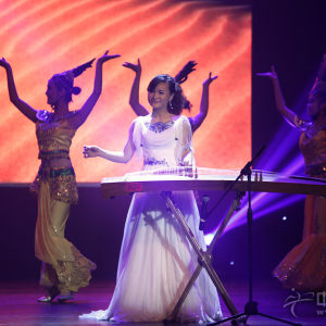 任洁特别准备的一首《丝绸之舞》