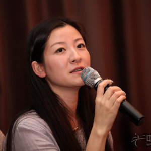 常静在音乐沙龙上的精彩表现