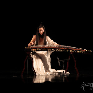 常静演奏时的风采