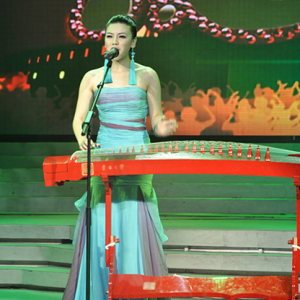 张晓棠参加爱《全民乐翻天》节目时的风采