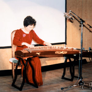 1990年李柯随四川民乐友好访问日本演出时的风采