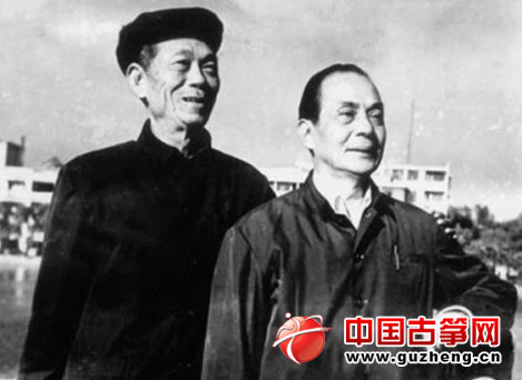 老照片：岭南古筝大师刘天一（右）和他的亲家、挚友陈品豪的合影