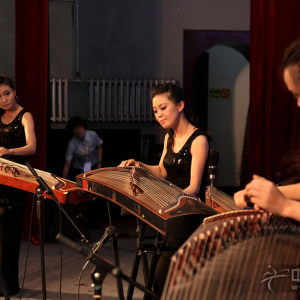 获奖选手古筝表演