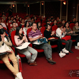 10月13日上午，当本期大讲堂活动圆满落幕，大家纷纷表示参加本次讲座是一次终生难忘的经历，全新的经营理念令大家茅塞顿开，获益匪浅，真正实现了经营和教学方面的“双丰收”