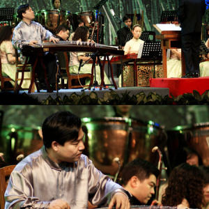 王中山演奏《河南小曲》时的风采。