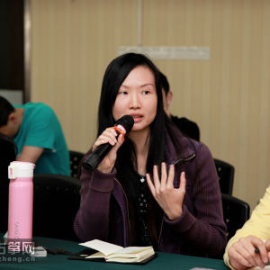 百家筝坛2013筝赢通系列活动武汉站——在经营论坛上，学员提问。