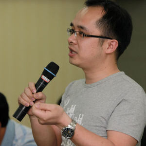 百家筝坛2013筝赢通系列活动武汉站——在经营论坛上，学员提问。