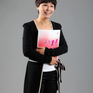 王小平副教授的个人写真