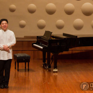 然后，王中山老师演奏了《出水莲》和《汉宫秋月》。 