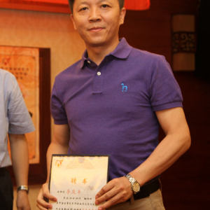 李庆丰（安徽师范大学音乐学院副院长，教授、硕士生导师，中国民族管弦协会古筝专业委员会副秘书长）。