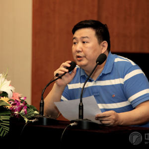 讲座由四川音乐学院民乐系教授、硕士研究生导师江澹曦主持。
