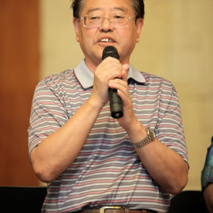 戈弘老师（一级作曲家）发言。
