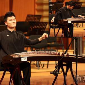 刘乐演奏《过江龙》时的风采。