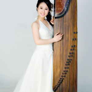 詹倩，中国青年古筝演奏家。