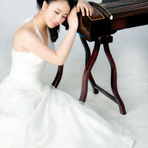 詹倩的个人写真。