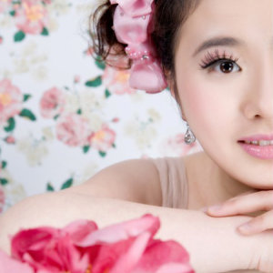 詹倩的个人写真。