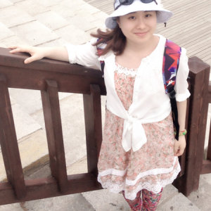 詹倩的个人生活照。