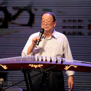 本次讲座荣幸邀请到的是中国音协古筝学会副会长，厦门音协古筝学会会长，著名古筝教育家演奏家，作曲家、厦门大学音乐系焦金海教授。