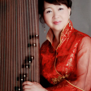 沙里晶，中国音乐家协会会员、中国音协古筝学会理事，中国民族管弦乐学会古筝专业委员会理事，深圳市古筝学会会长，深圳芳吟古筝乐团团长，深圳弘法心光禅乐坊副团长、深圳市政协委员，深圳艺术学校副教授。