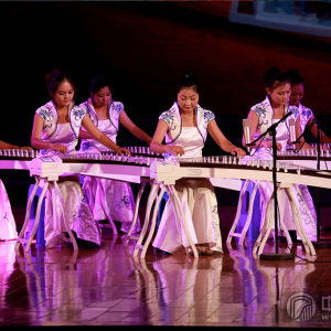 古筝合奏《迎宾曲》    表演：扬州文化艺术学校