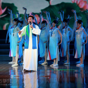 扬州清曲《板桥道情》    表演：李政成    伴舞：扬州文化艺术学校