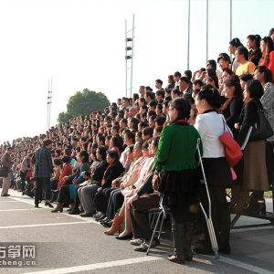 第七届古筝学术交流会集体大合影现场，600余人超强阵容