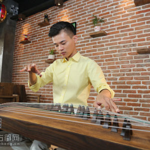 “新十大”青年古筝演奏家——任洲洋