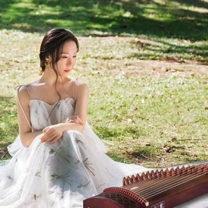 帅包包的古筝小天<font style=