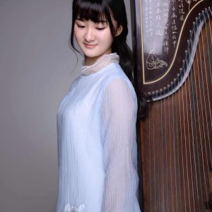 欣燚古筝频<font style=